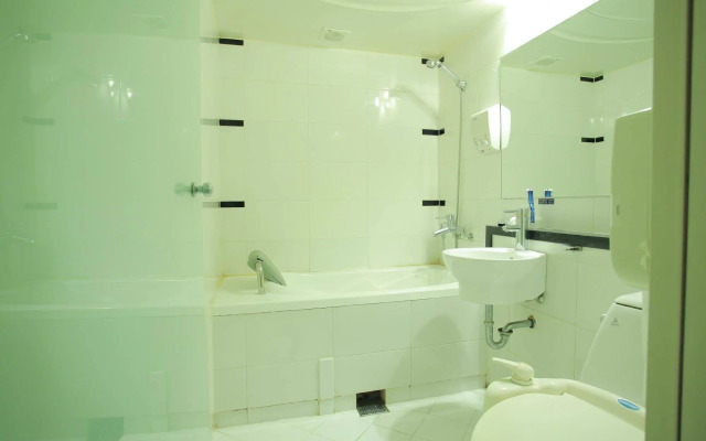 The Unique Hotel 28