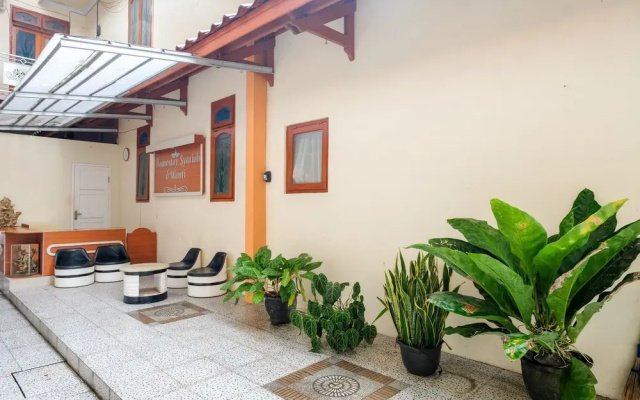 RedDoorz at Dewanti Syariah near Stasiun Tulungagung