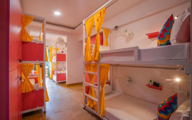 goSTOPS Goa Vagator - Rooms & Dorms