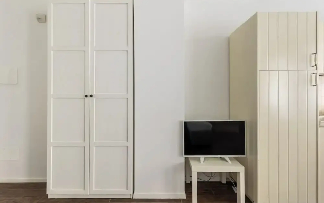 Largo Molina Studio III