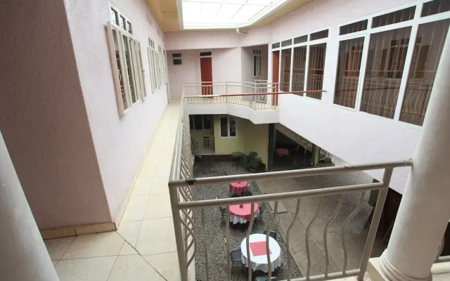 La Voisina Hotel