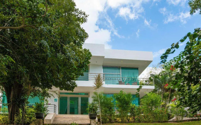 Casa Aakal Lagoon Front