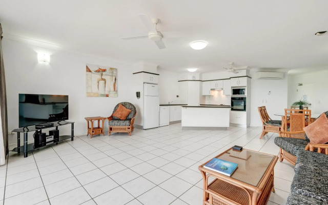 Beachfront Apartments on Trinity Beach