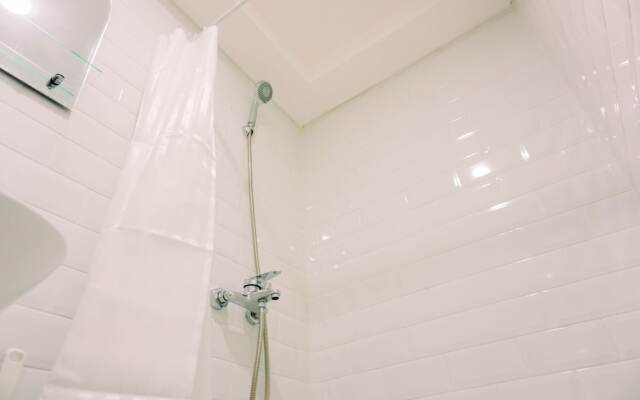 Modern And Cozy Studio Loft Apartment At Kingland Avenue