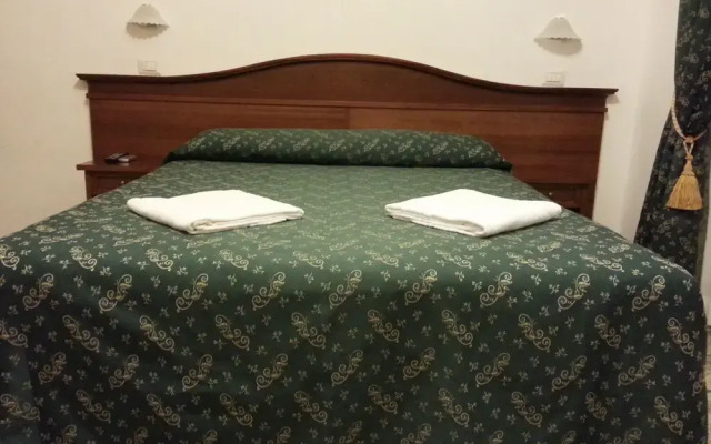 Rome City Inn