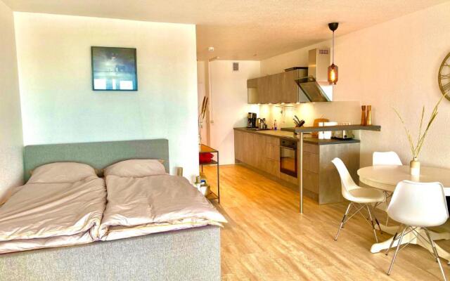 Studio-Apartment mit Panorama-Meerblick und direkter Strandlage in Scharbeutz