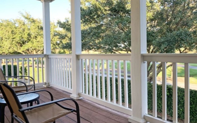 Reunion Retreat 3 Bedroom Home by RedAwning