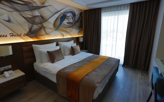 B Business Hotel & Spa