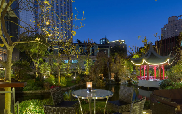Golden Tulip Shanghai Rainbow