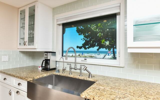 Siesta Key Paradise by Beachside Mgmt.
