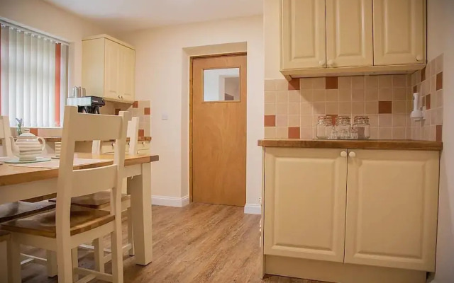 The Annexe @ Elmbank - Adults Only