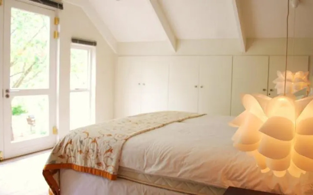 Cedrics Country Lodge