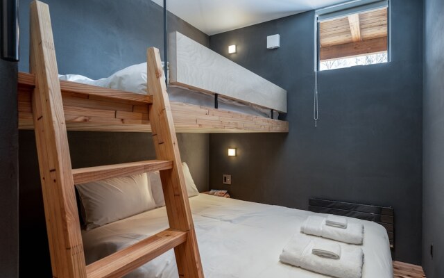 Foxwood B by H2 Life