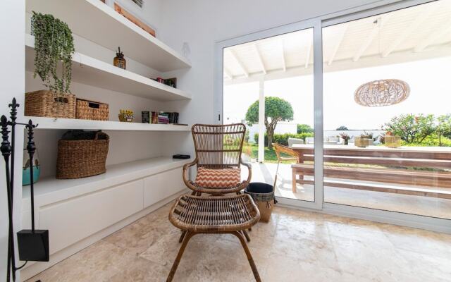 Huge Luxury Villa With Pool Near Beach in Bodrum