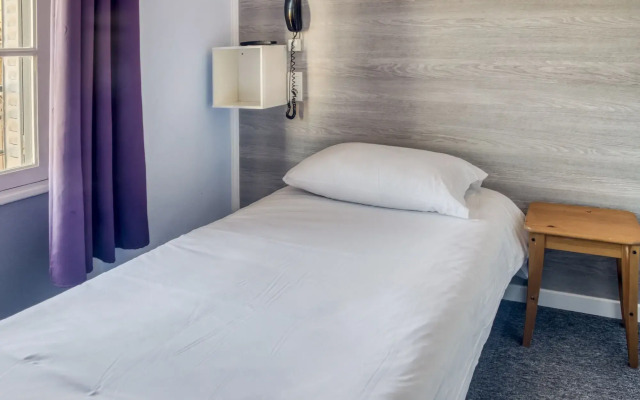 Sarl Hotel Cesar