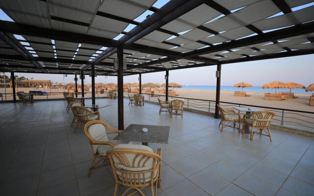 Shams Lodge for Watersports Hotel