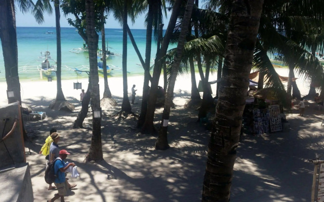 Boracay Coco Huts