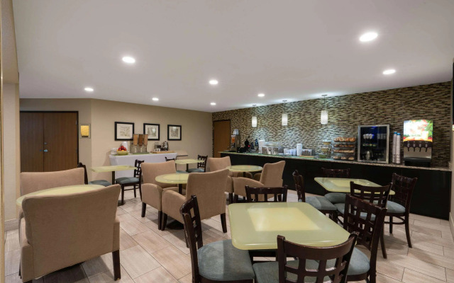 La Quinta Inn & Suites by Wyndham Castle Rock