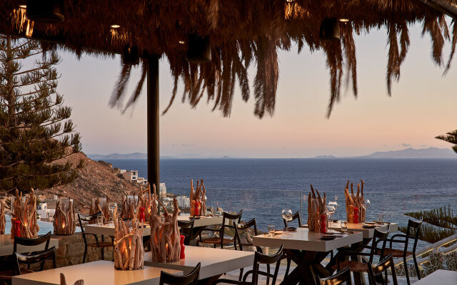 Myconian Utopia Relais & Chateaux