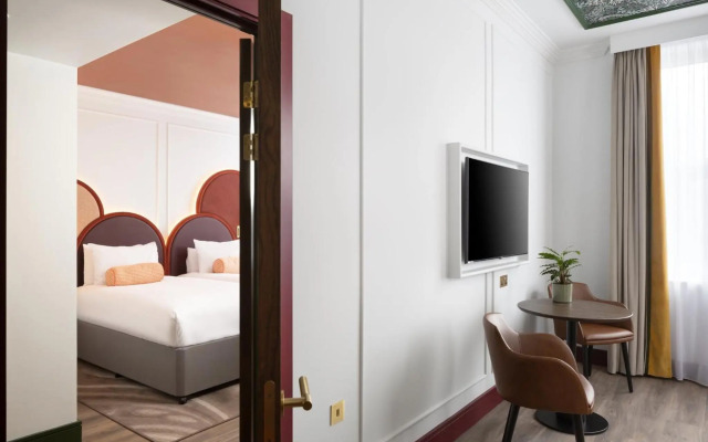 The Queens Gate Hotel