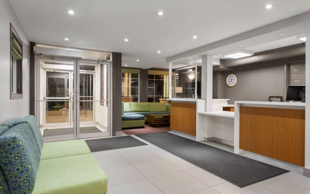 Super 8 by Wyndham Sault Ste Marie On