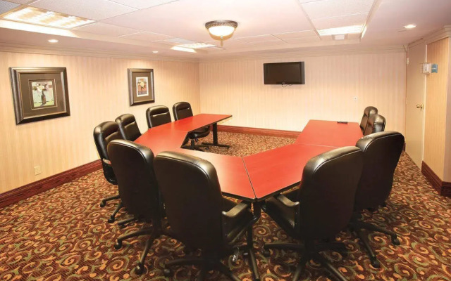 Executive Residency by Best Western Toronto-Mississauga