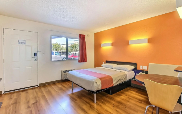 Motel 6 Campbell, CA - San Jose