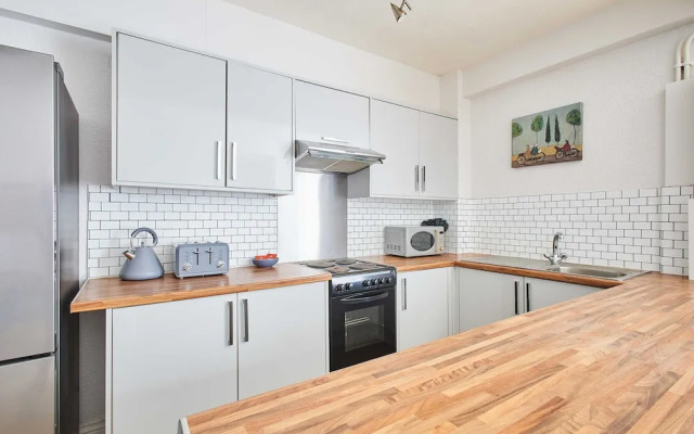 Host Stay Trinity Road Apartment