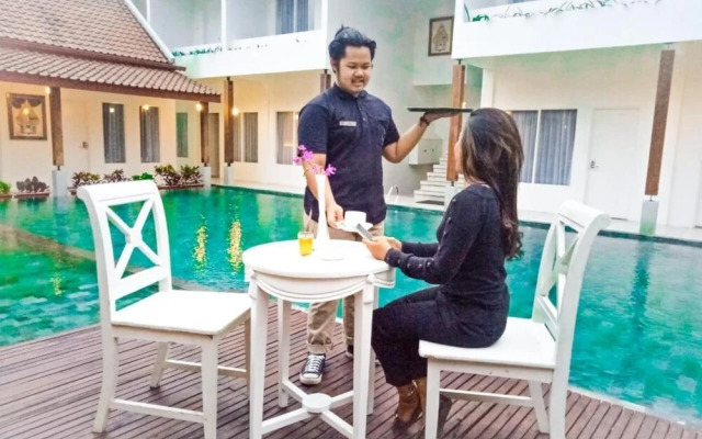 Sinom Borobudur Hotel