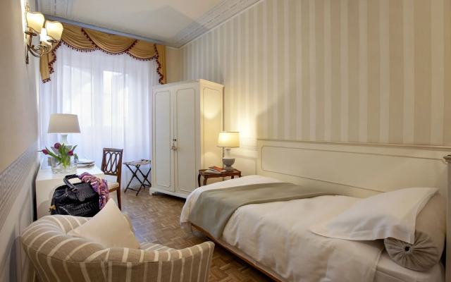 Palace Hotel