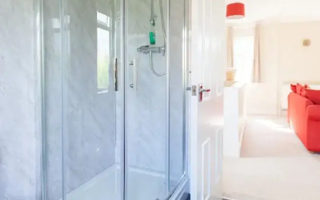 Toothbrush Apartments - Ipswich East - Cauldwell Ave