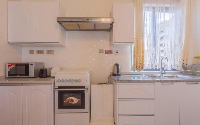 Modern 2 Bedroom Apartment