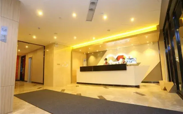 Borrman Hotel Jingmen Zhongxiang Railway Station
