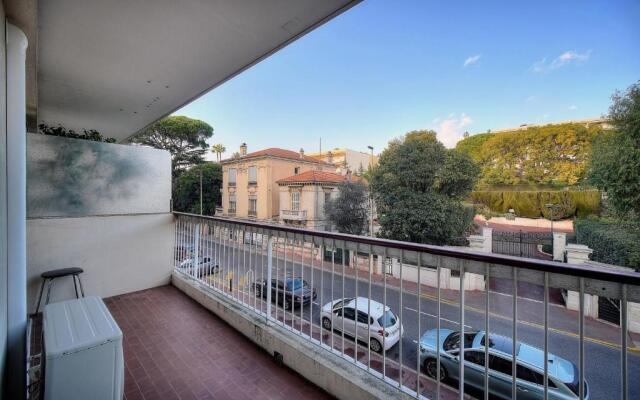 IMMOGROOM - Spacious - Terrace - Air conditioning - Near Croisette