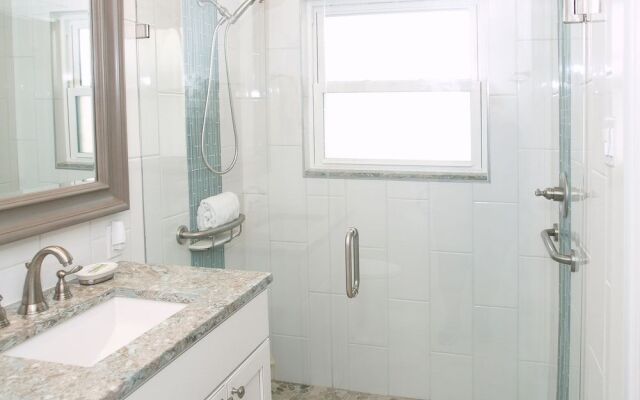 Jamaica Royale 007 - 1 Br Condo