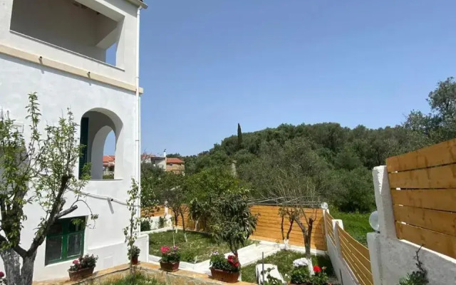 Villa Theo