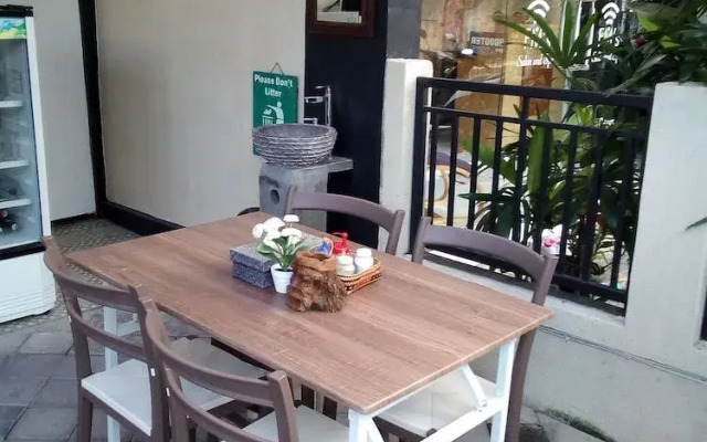 ALA Hostel