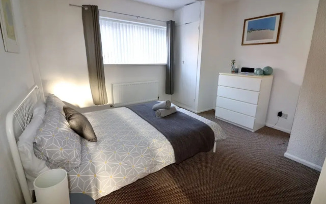 York Rd area 2 bed