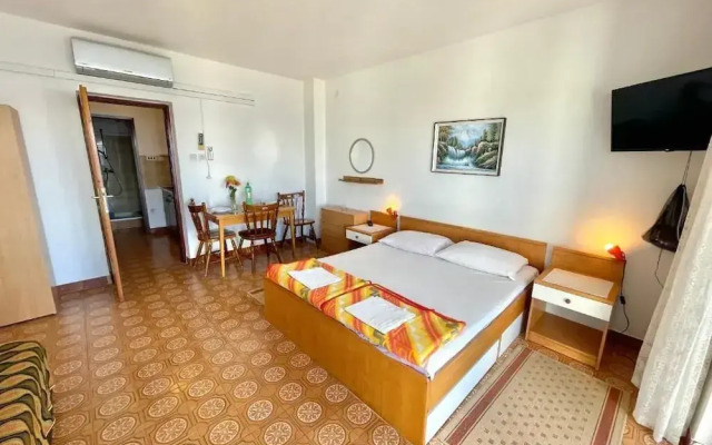Apartment Luky 5