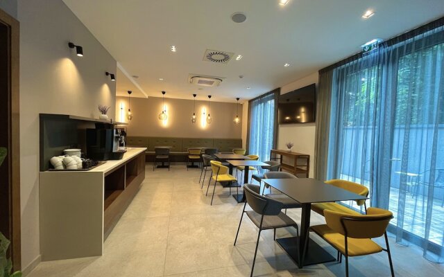 Hotel iNova