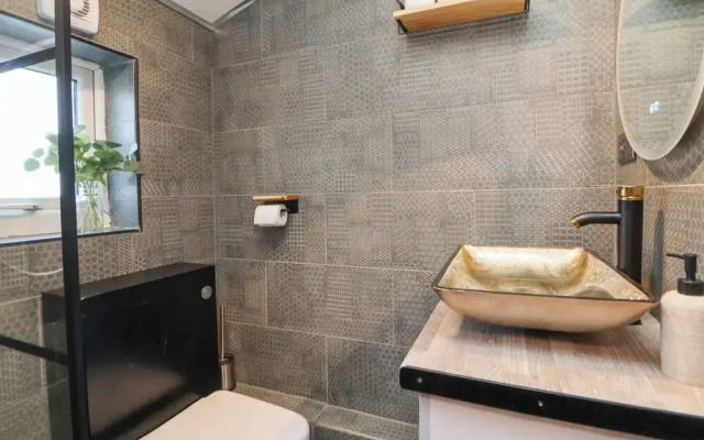 The Cloud Apartment 1