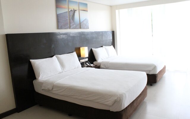 Ocean Suites Boutique Hotel