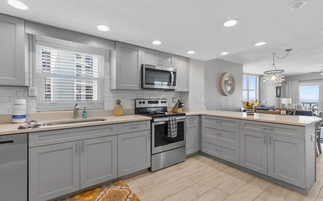 Ponce de Leon Towers 401