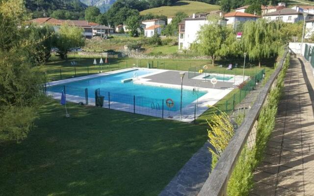 Chalet en la Montaña junto a 2 Ríos en Cantabria