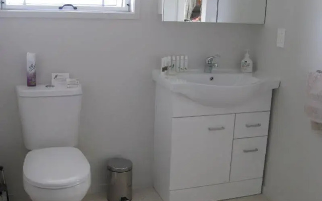 8076 Bed And Breakfast