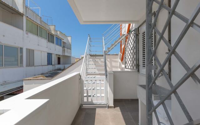 1659 Dodger House by Barbarhouse