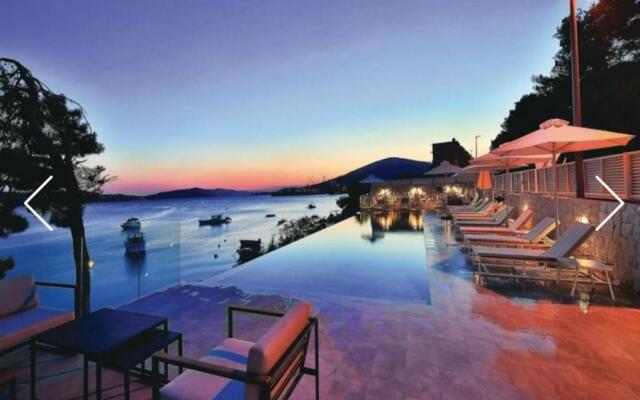 Livingstone Beach House