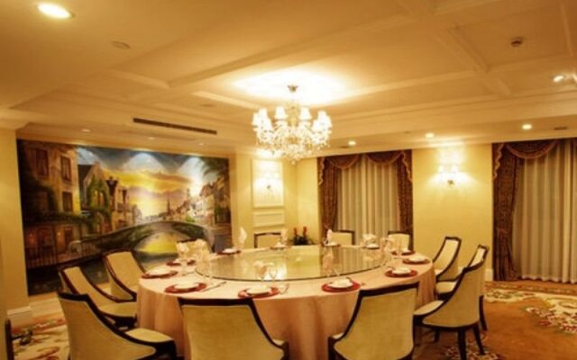 Liston Hotel