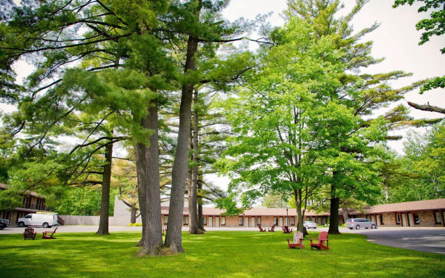 Rideau Heights Inn