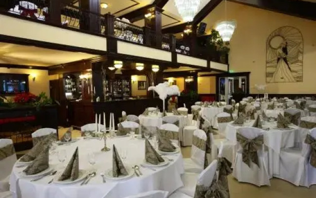 Hotel Lacu Rosu